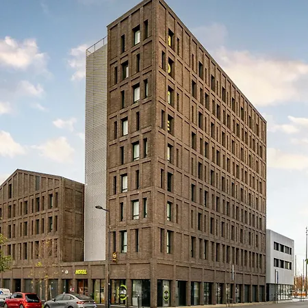 Hotell Bassins A Flot