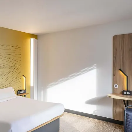 Bassins A Flot Hotel