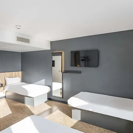Bassins A Flot Hotel Bordeaux
