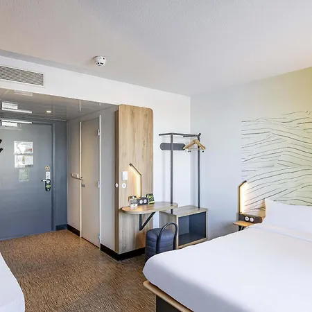 Bassins A Flot Hotel 3*