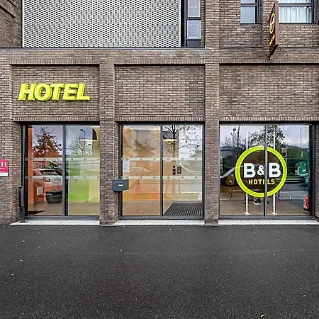 Bassins A Flot Otel