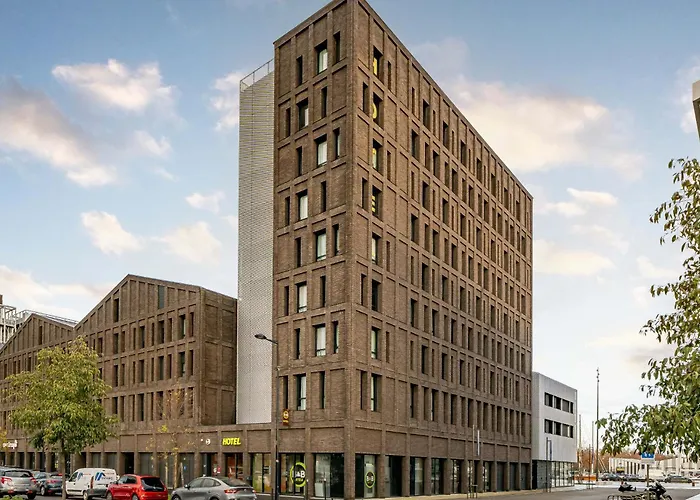 Hotell Bassins A Flot