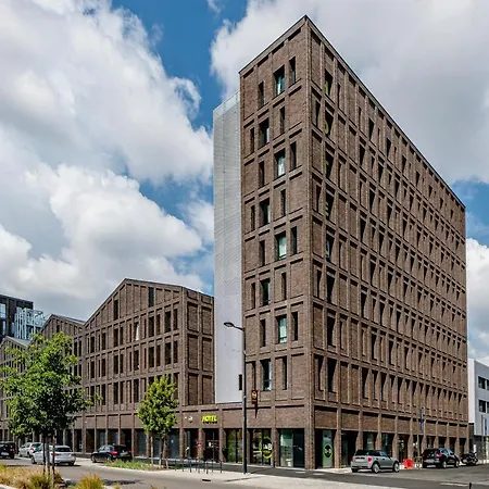 Bassins A Flot Hotel Bordeaux